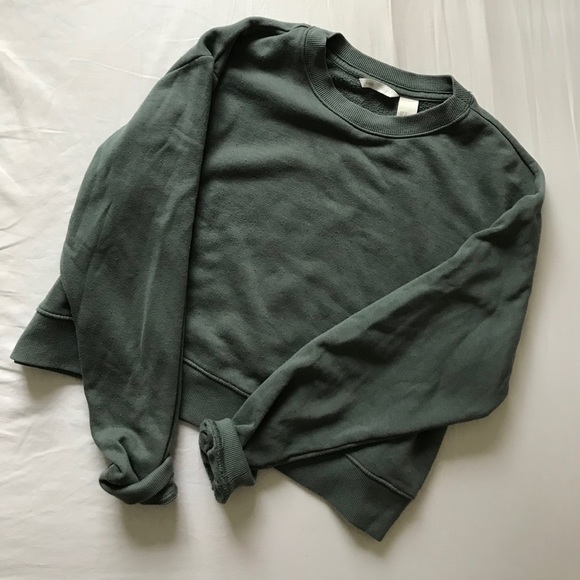 OCT 10 CLOSING H&M Boxy Pullover Sweatshirt - Picture 1 of 3
